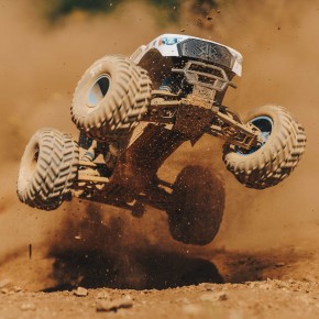 ARRMA 1/10 FREEDOM FLYER 223S 2WD RTR Brushless Monster Truck